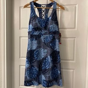 Zeroxposur bayside leaf print razor back athletic dress